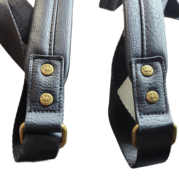 Hedwig Harry Potter Loungefly Backpack - Picture 6 of 11